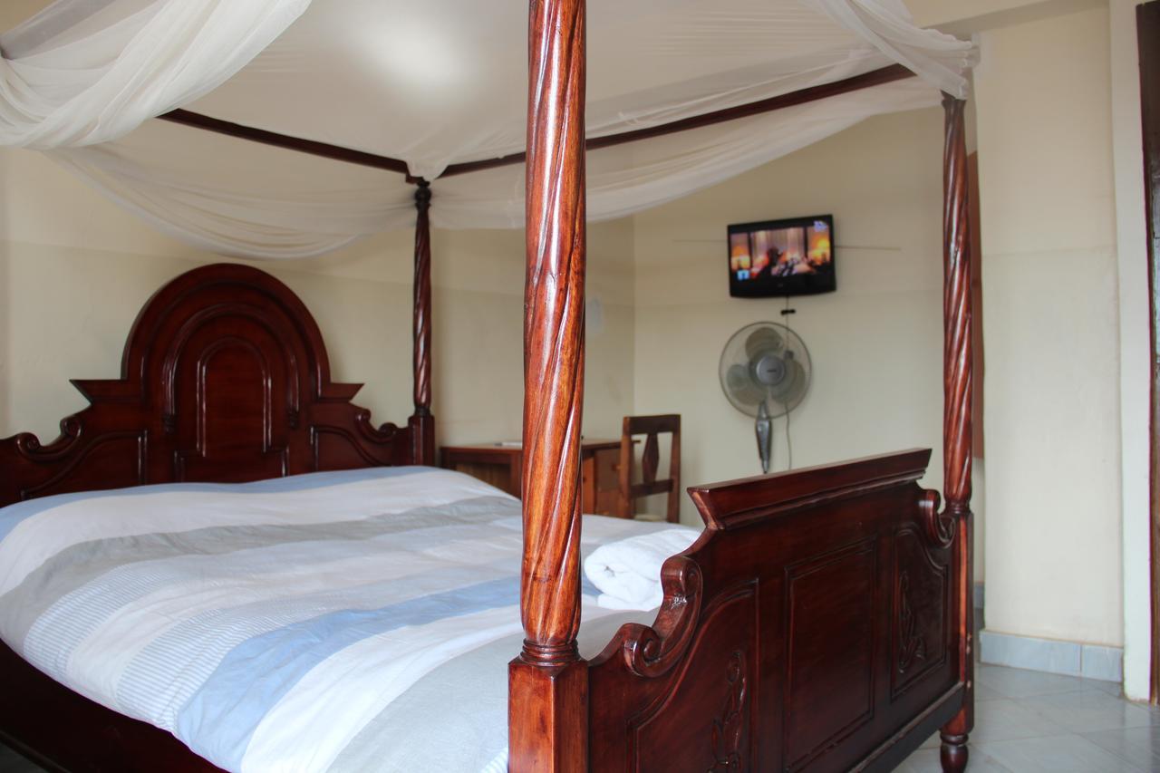 Riversand Hotel Kisumu Exterior photo