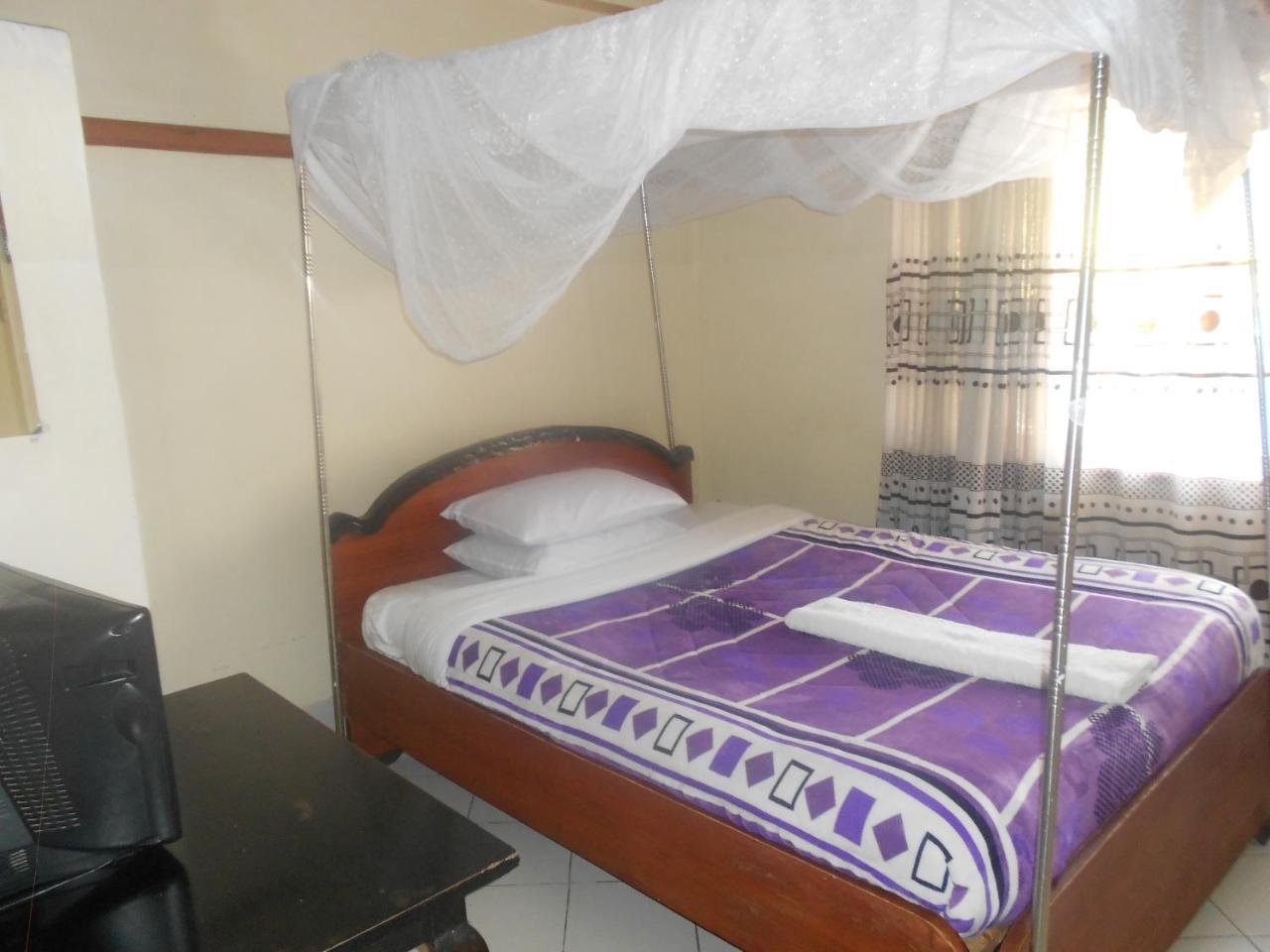 Riversand Hotel Kisumu Exterior photo