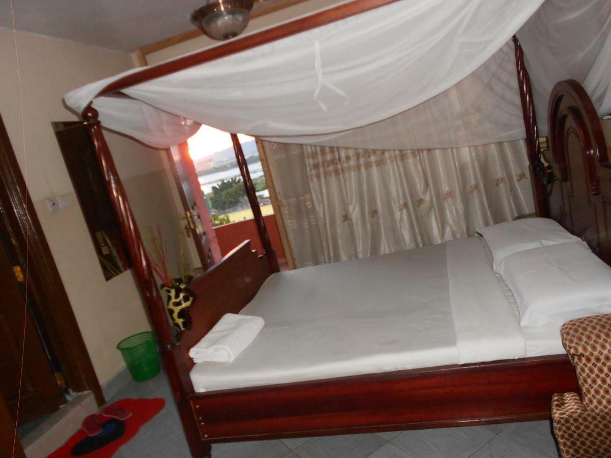 Riversand Hotel Kisumu Exterior photo